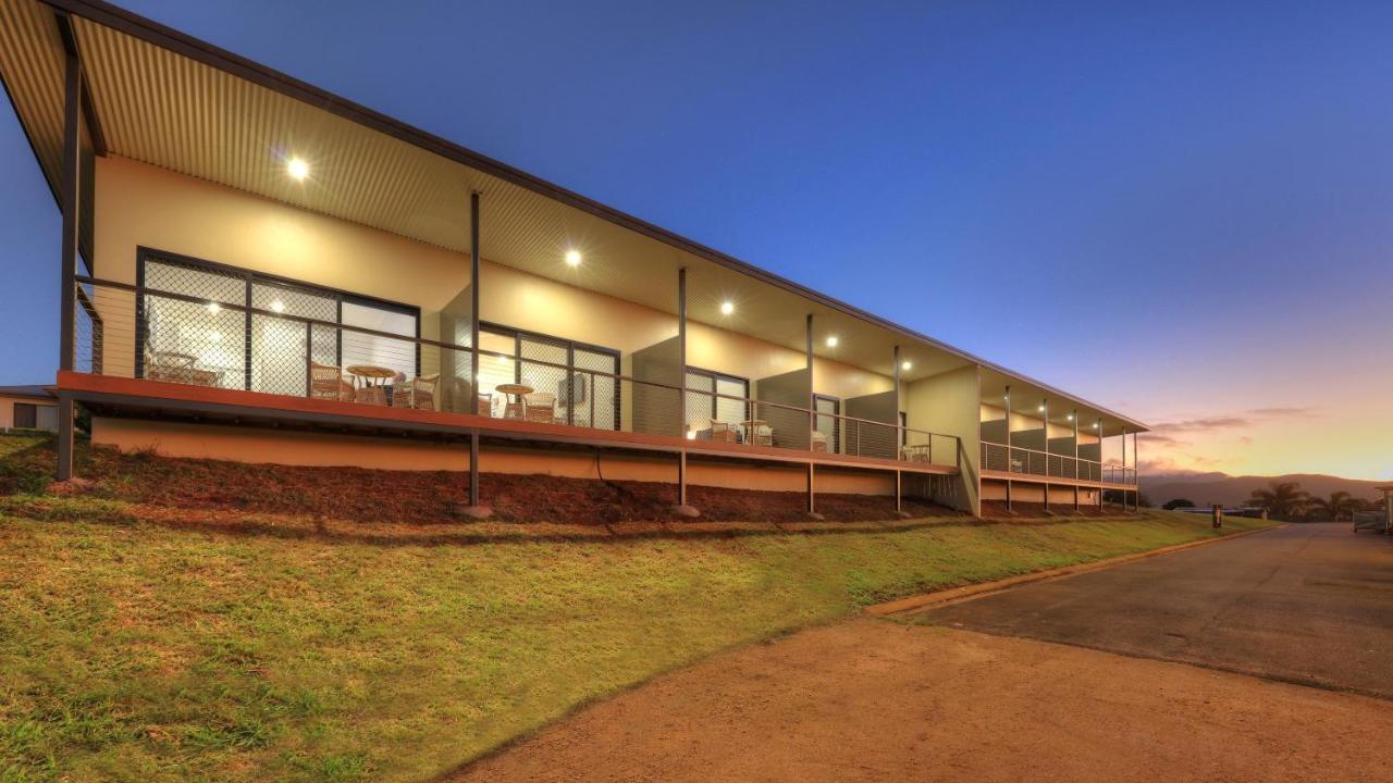 Atherton Motel Exterior photo