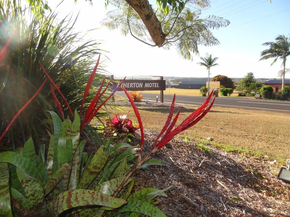 Atherton Motel Exterior photo